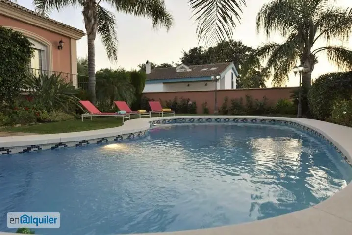 Villa de Lujo en Alhaurin el Grande con Piscina Climatizada y Jardin
