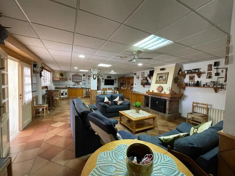 Chalet de Lujo con Piscina y Terraza en Mutxamel
