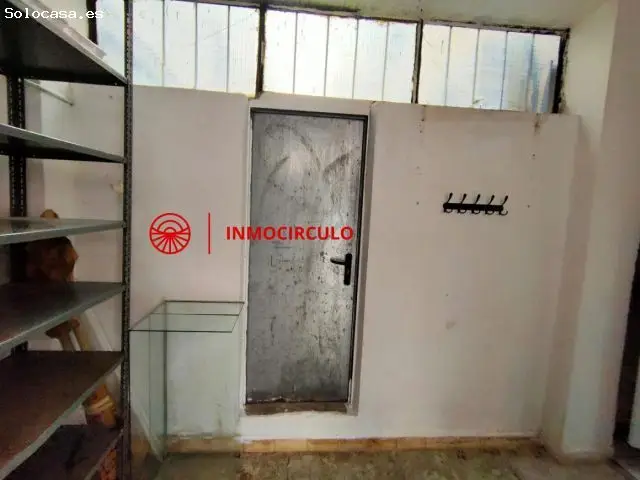 Oportunidad: Tienda de Alimentación en Local Céntrico