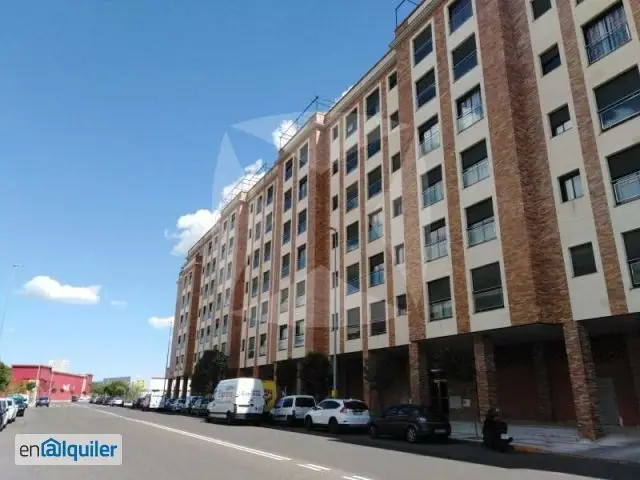 Alquiler Vivienda 3 Dormitorios Ronda Norte Garage Trastero