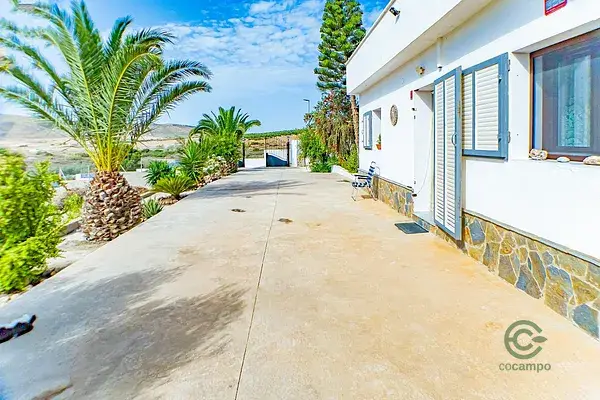 Cortijo con encanto en Nijar