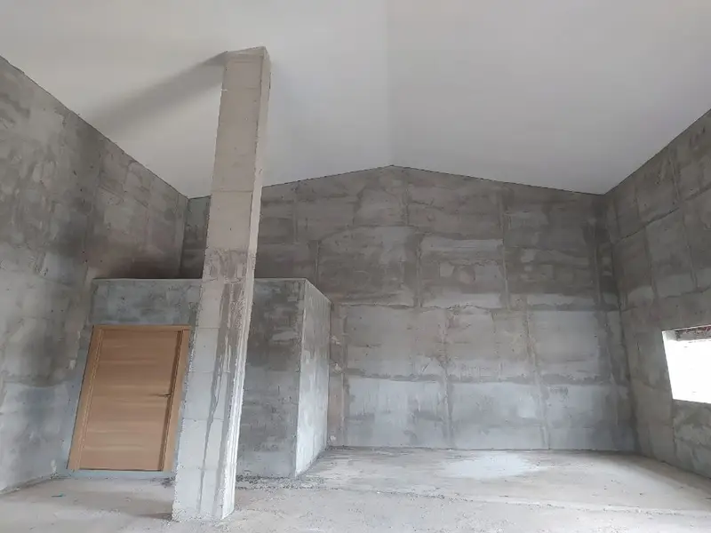 Almacén 60m2 con Licencia cerca de Coin  Ideal para Caballos
