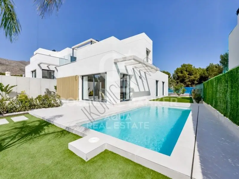 Villa de Lujo en Venta Golf Bahia Sierra Cortina Resort Costa Blanca