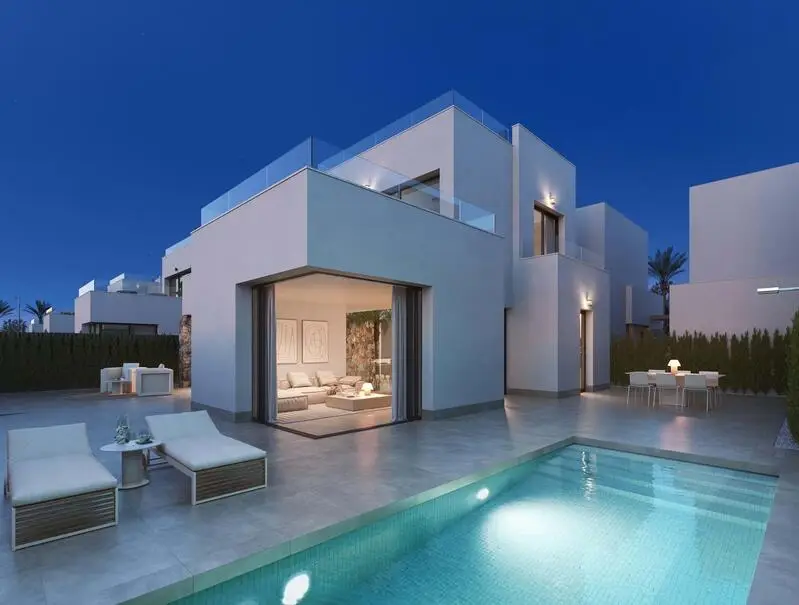 Villa de Lujo en Complejo Cerrado Murcia 3 Dormitorios Piscina Privada