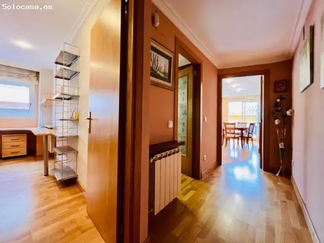 Piso en Venta en Figueres Centro: 100m2, 2 Habitaciones, Parking Incluido