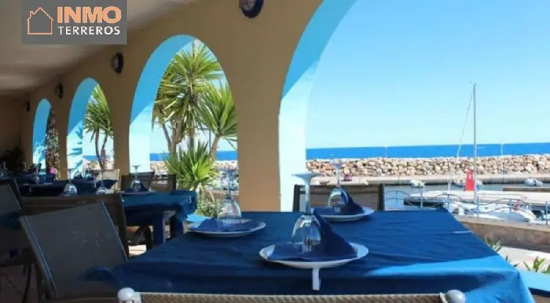 Venta Local Comercial Villaricos Vistas al Mar Hostal 9 Dormitorios