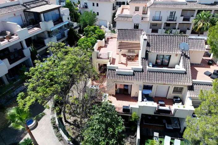 Adosado 3 Dormitorios Nueva Andalucía Marbella
