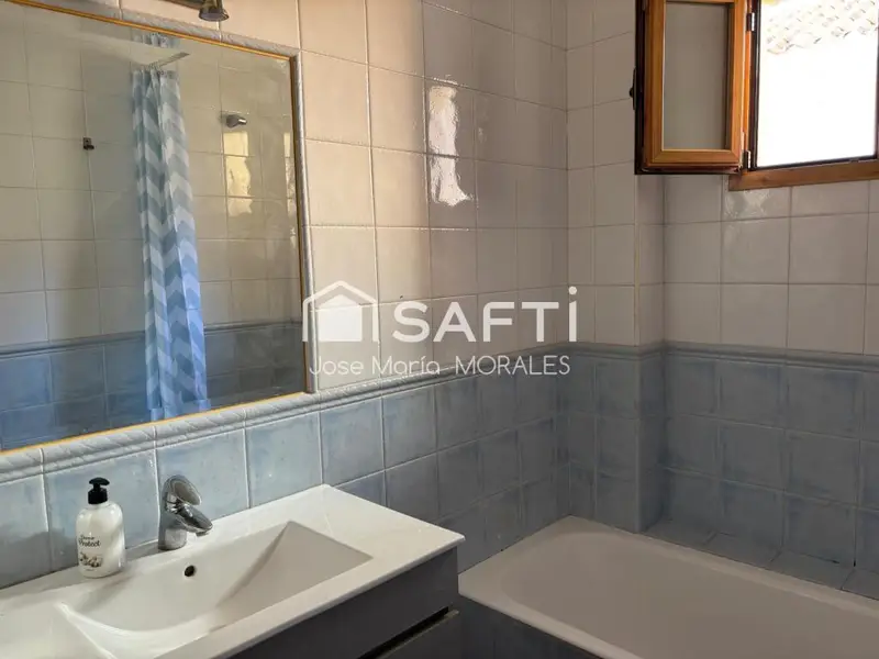 Casa en Venta La Nucia 208m2 4 Dorm 2 Baños Terraza Garaje