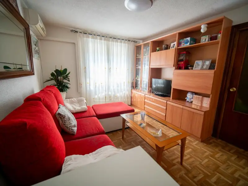 Piso en venta en San Blas 61m2 3 dormitorios