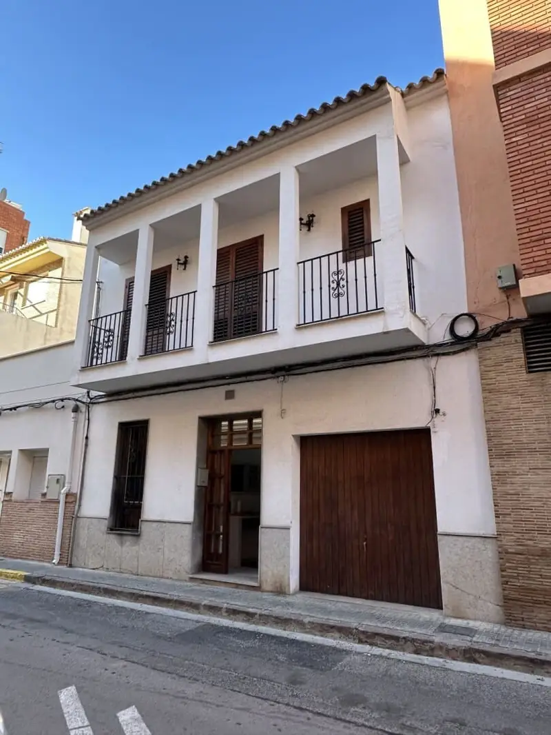Casa en venta en Puerto de Sagunto 3 plantas 198m2