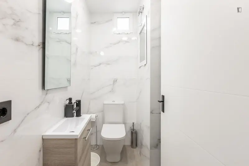Coliving Valencia: Habitaciones Amuebladas con Facturas Incluidas