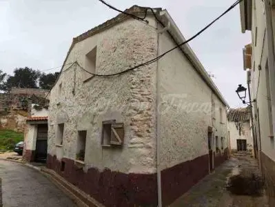 Casa Rural Reformada en Higueruela Albacete 5 Dormitorios 3 Baños
