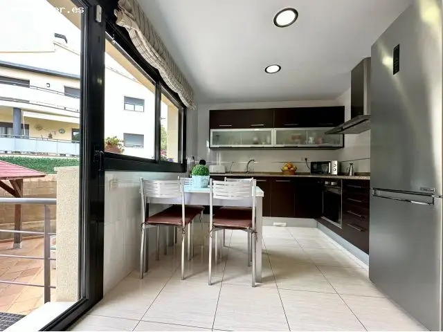 Casoplón en Calafell con Piscina y Gimnasio - 4 Habitaciones