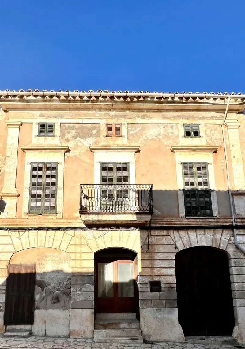 Chalet en Venta para Reformar en Caimari Mallorca