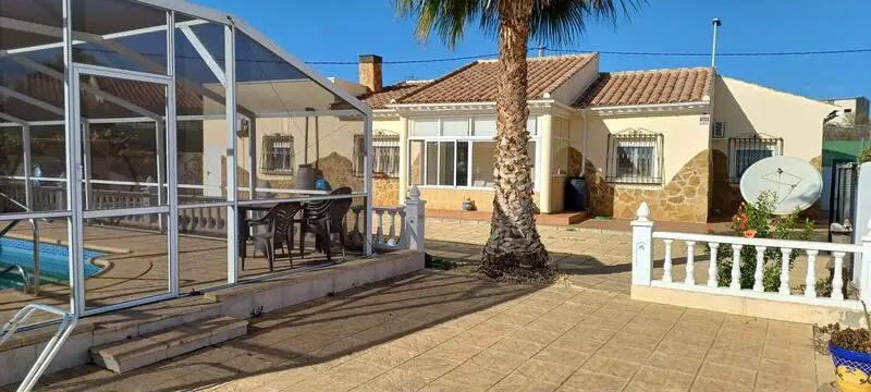 Villa en Urcal 3 Dormitorios Piscina Jardin