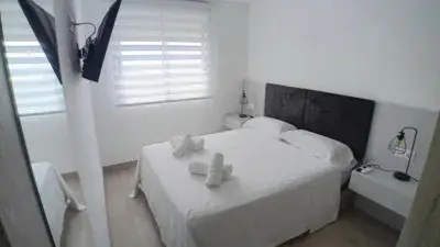 Apartamento en Bolnuevo con Vistas al Mar y Piscina