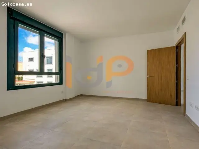 Apartamento en Venta en Dalias Almería con Piscina