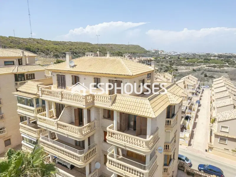 Atico Duplex en Guardamar del Segura con Terraza de 120m2