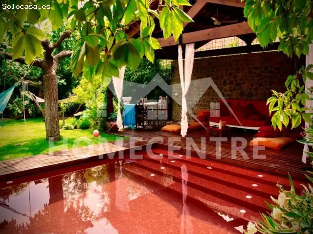 Casa Rustica con Piscina a 15 Minutos de la Playa