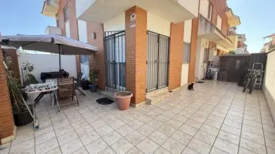 Casa Pareada en Esquina Corrales 3 Dormitorios 3 Baños