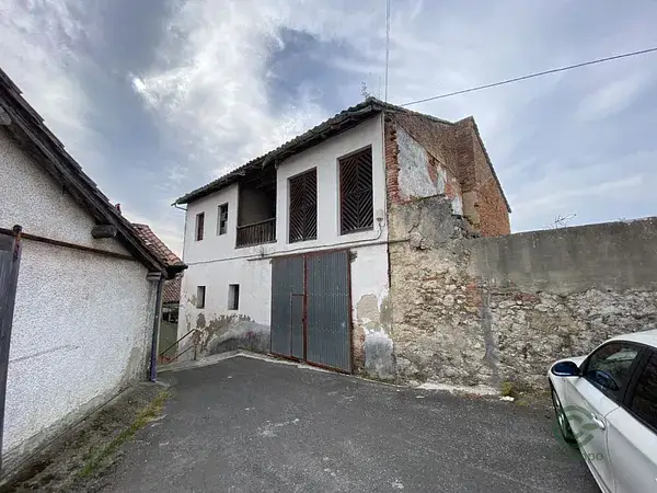 Edificios en Posada de Llanes para desarrollo residencial