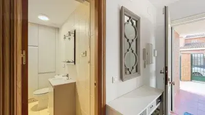 Chalet adosado en Barcience con jardin y garaje