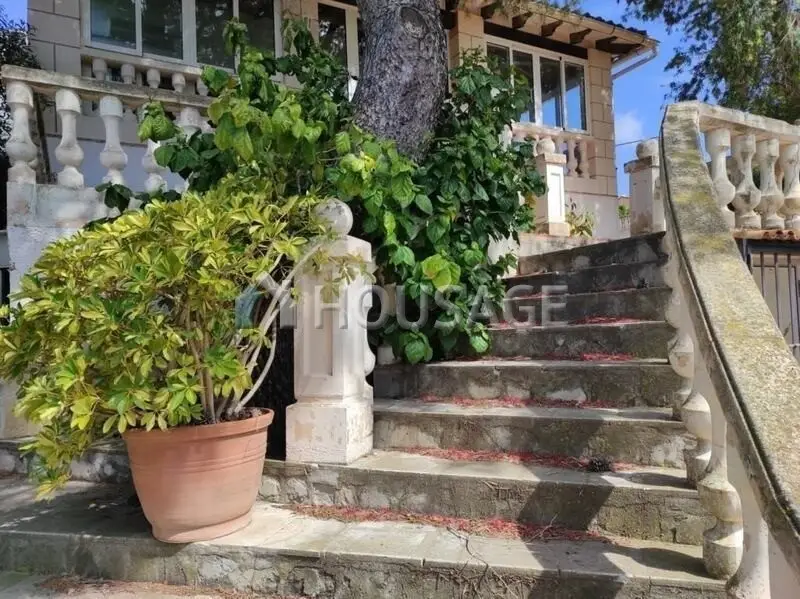Casa Unifamiliar en Denia con Piscina y Garaje