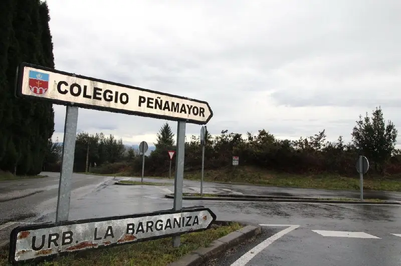 Venta Parcela en Siero 1578m2 Chalet Lujo Cerca de Oviedo Gijon