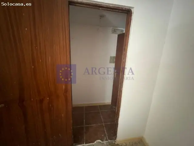 Local en Alquiler a 1 minuto de la Cruz 40m2