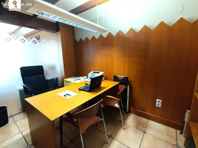 Excelente Local para Profesionales con Dos Despachos