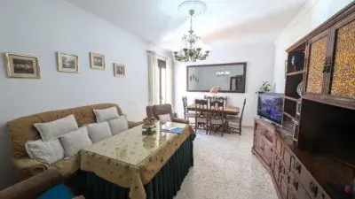 Piso en venta en Olvera 122m2 4 dormitorios 2 baños garaje y trastero