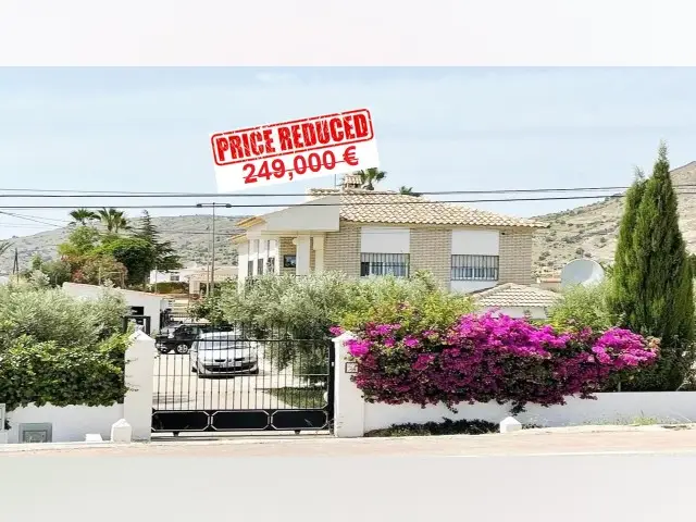 Casa Villa 4 Dormitorios Fortuna Espa	




a
