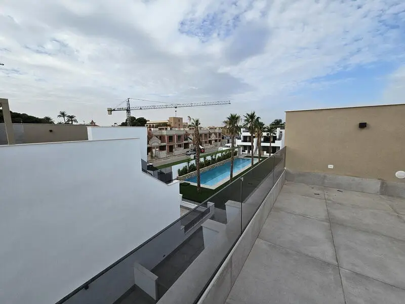 Atico en San Pedro del Pinatar con piscina y solarium