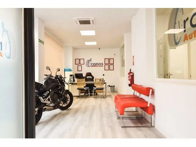 Local Comercial en Ejido Norte 203m2 Reformado Aire Acondicionado
