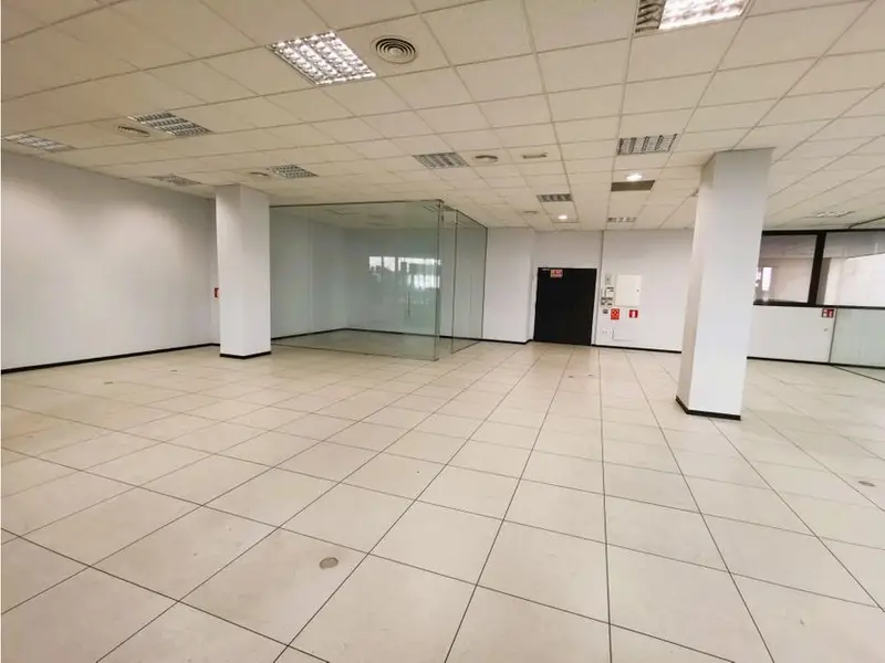 alquiler Local Comercial en Casco Historico de Vallecas, Madrid (8154600)- Globaliza