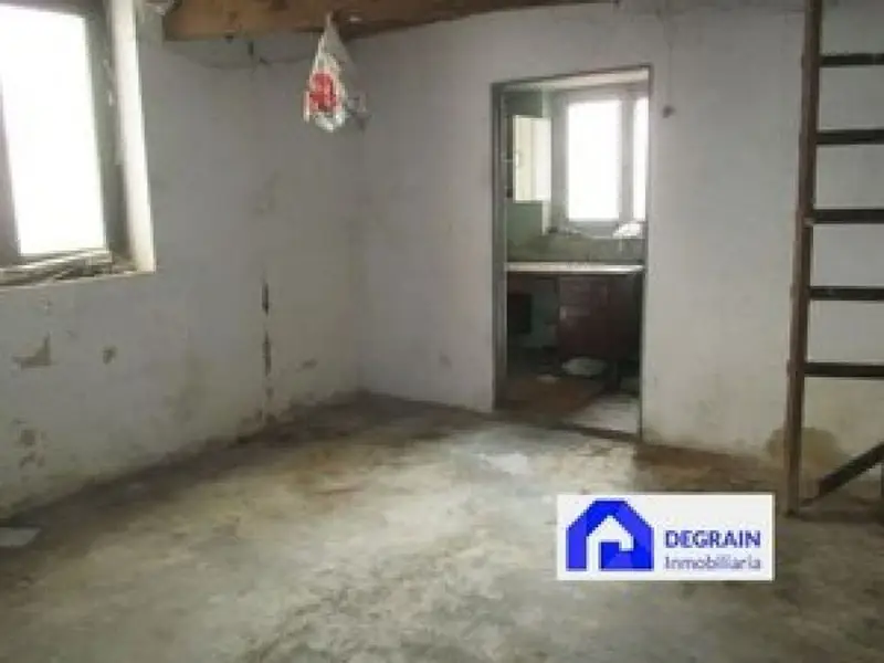 Local Comercial en Venta en Vallobin Oviedo