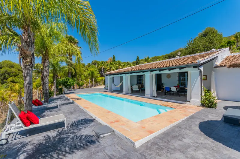 Casa Rural con Piscina y Barbacoa en Málaga