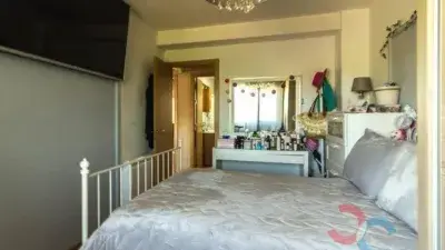 Piso en Venta San Salvador de Poio 3 Dormitorios 1 Baño Terraza
