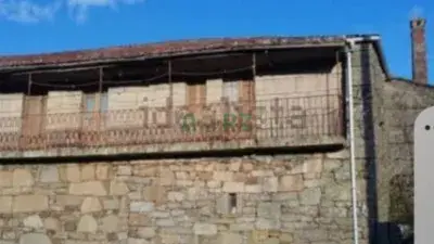 Caseron de Piedra en San Amaro con Finca 1000m2