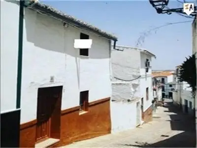Casa con 5 Dormitorios y 2 Baños en Ardales