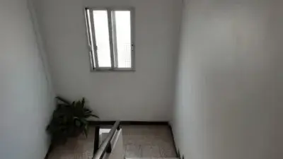 Piso en Venta Agullent 4 Dormitorios 86m2