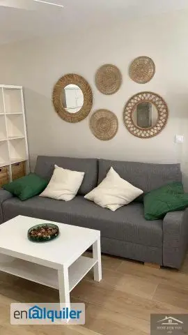 Estudio Amueblado con Terraza Cerca de la Playa