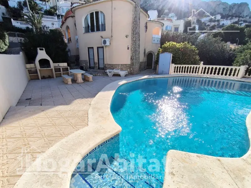 Chalet con Piscina y Terraza en Maryvilla Calpe