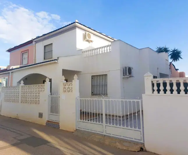 Adosado 3 Dormitorios Los Altos Solarium Piscina Cerca Servicios