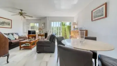 Casa Adosada en Bel Air Nueva Milla de Oro 3 Dormitorios Jardin Privado