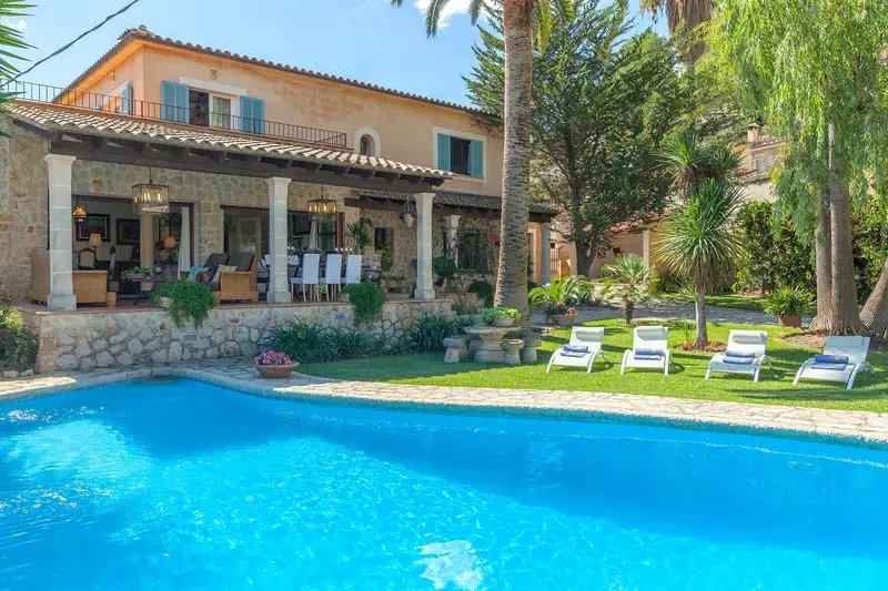 Casa Villa 4 Dormitorios Mallorca Alquiler Familia Piscina Barbacoa
