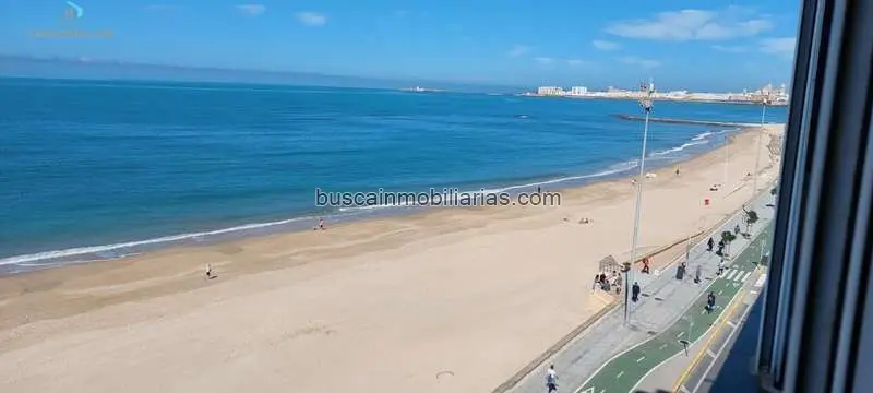Piso en venta en Paseo Marítimo Cádiz, frente al mar