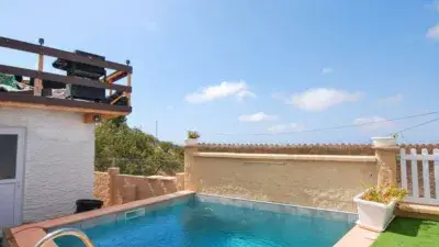 Cortijo en Alquiler con Piscina y Vistas Panorámicas