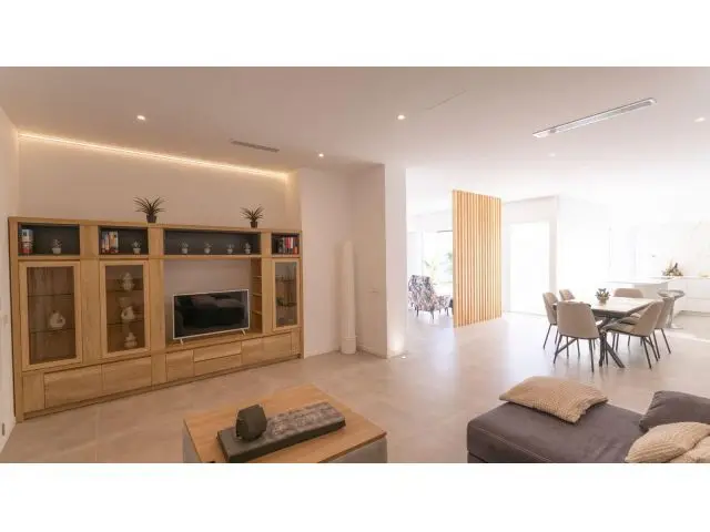 Planta Baja en Manacor 180m2 con Terraza Privada y Piscina