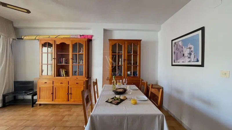 Apartamento en Playa La Herradura con Vistas al Mar